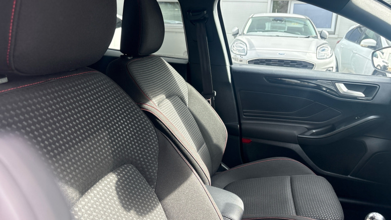 Ford Focus 1.0 EcoBoost ST-Line 5dr Petrol Hatchback